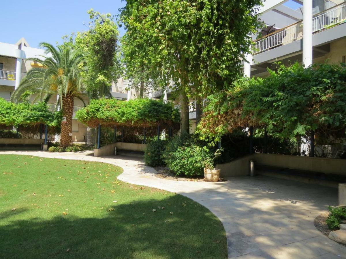 Royal Park- Magical Garden Apartment Ελάτ Εξωτερικό φωτογραφία